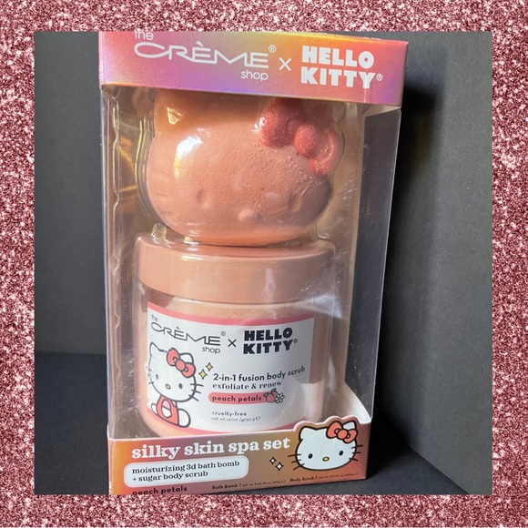Crème shop x Hello Kitty spa set duo. Body scrub and bath bomb in peach petals. - Picture 1 of 5